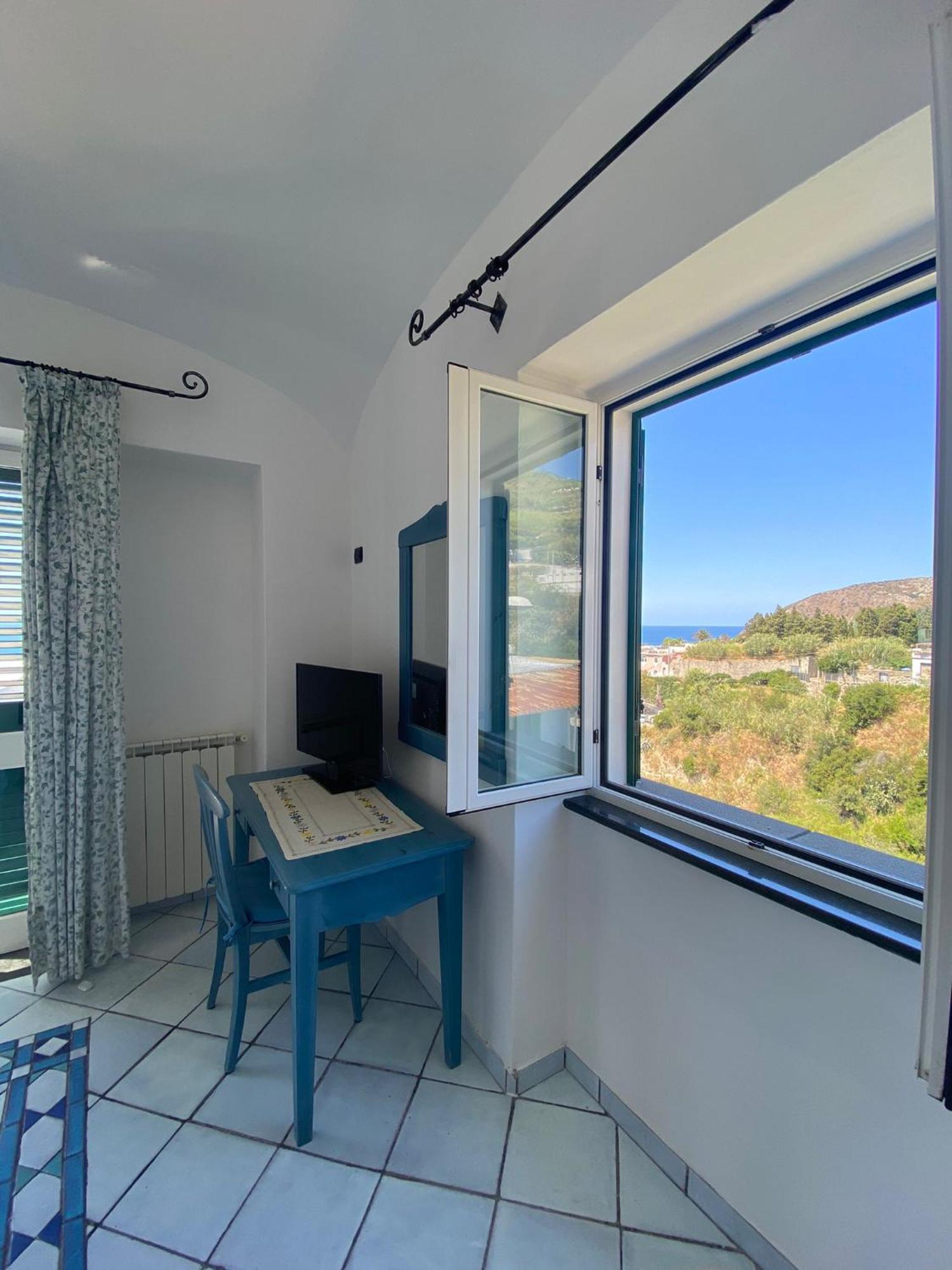 Hotel Villa Maria Sant'Angelo (Isola d'Ischia) Quarto foto